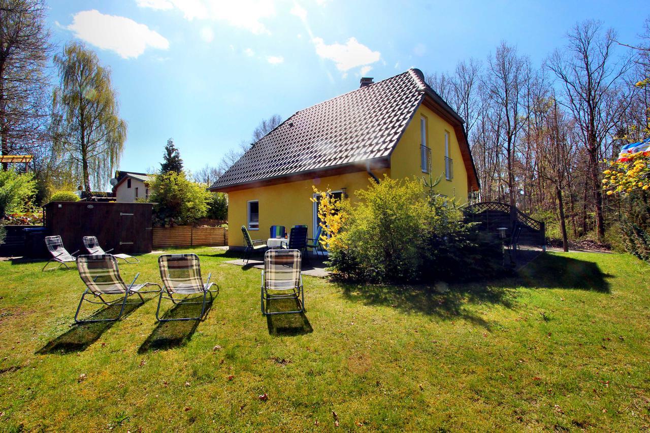 Ferien_Haus Seebrise Göhren-Lebbin エクステリア 写真